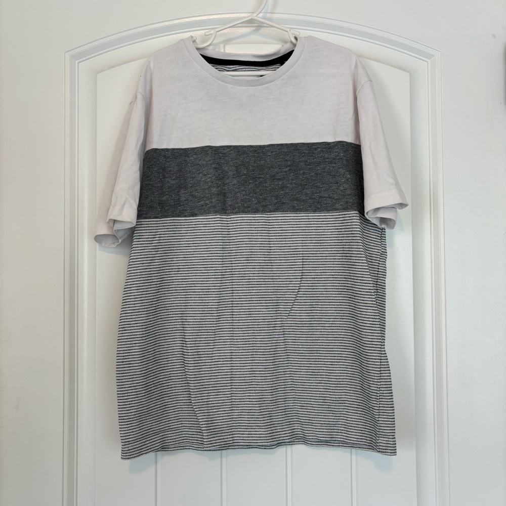 Denim & Flower Boys Gray and White Striped T-Shirt Size 11/12